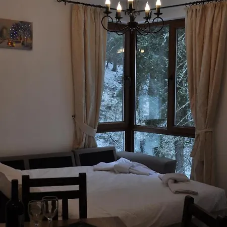 Winter Iceberg Apartment *